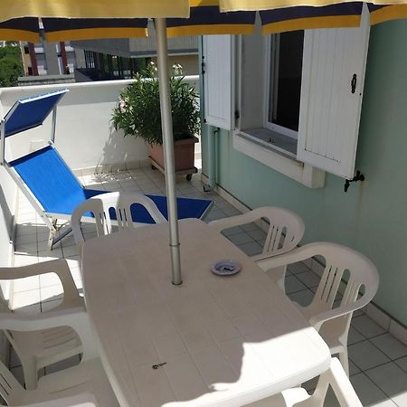 Residence Sangiorgi Cattolica Esterno foto