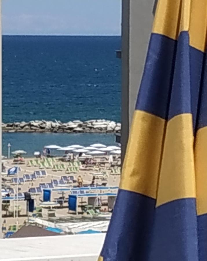 Residence Sangiorgi Cattolica Esterno foto