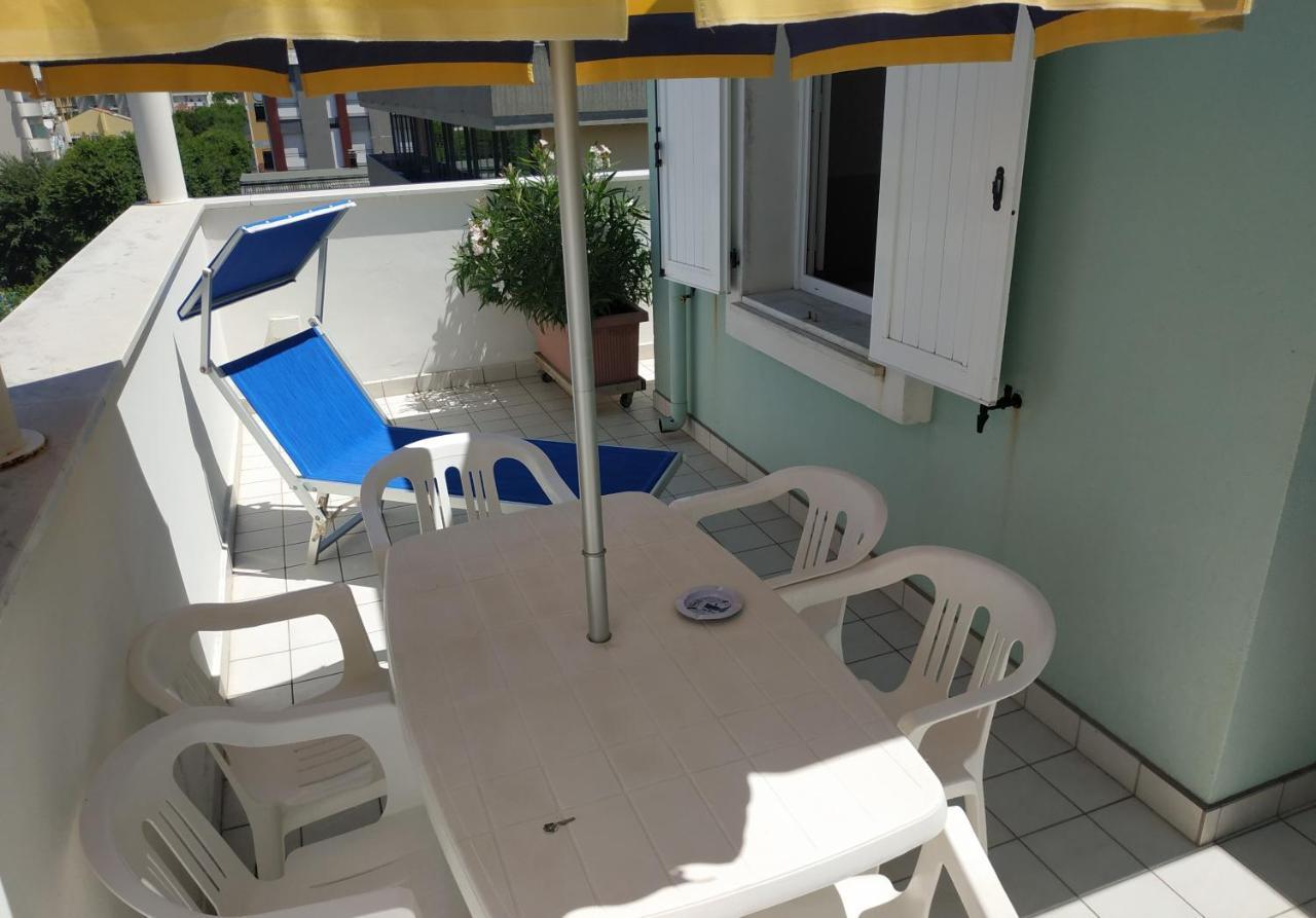 Residence Sangiorgi Cattolica Esterno foto